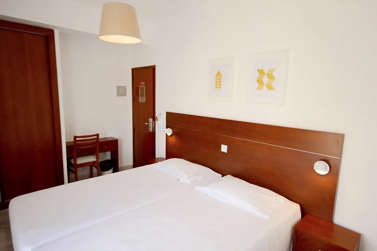 Hospedaria Buganvilia Alvor 0*,  Portugalia
