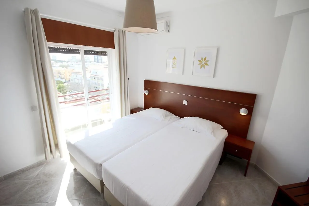 Hospedaria Buganvilia Alvor