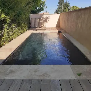 https://chambre-de-charme.fr-provencehotel.com