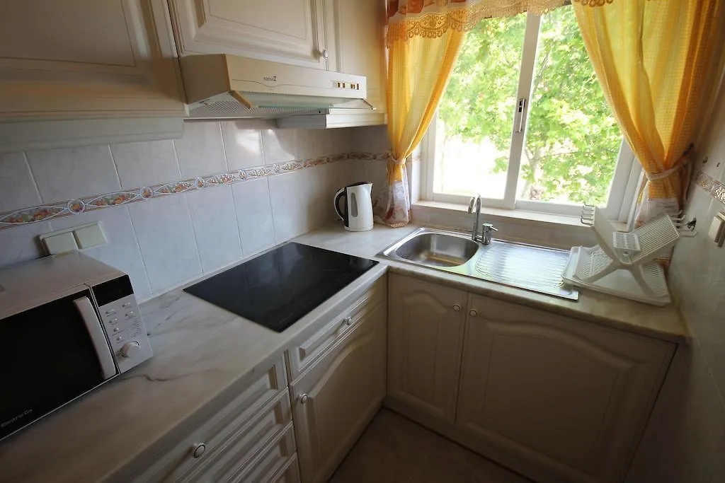 Hospedaria Buganvilia Alvor Maison d'hôtes