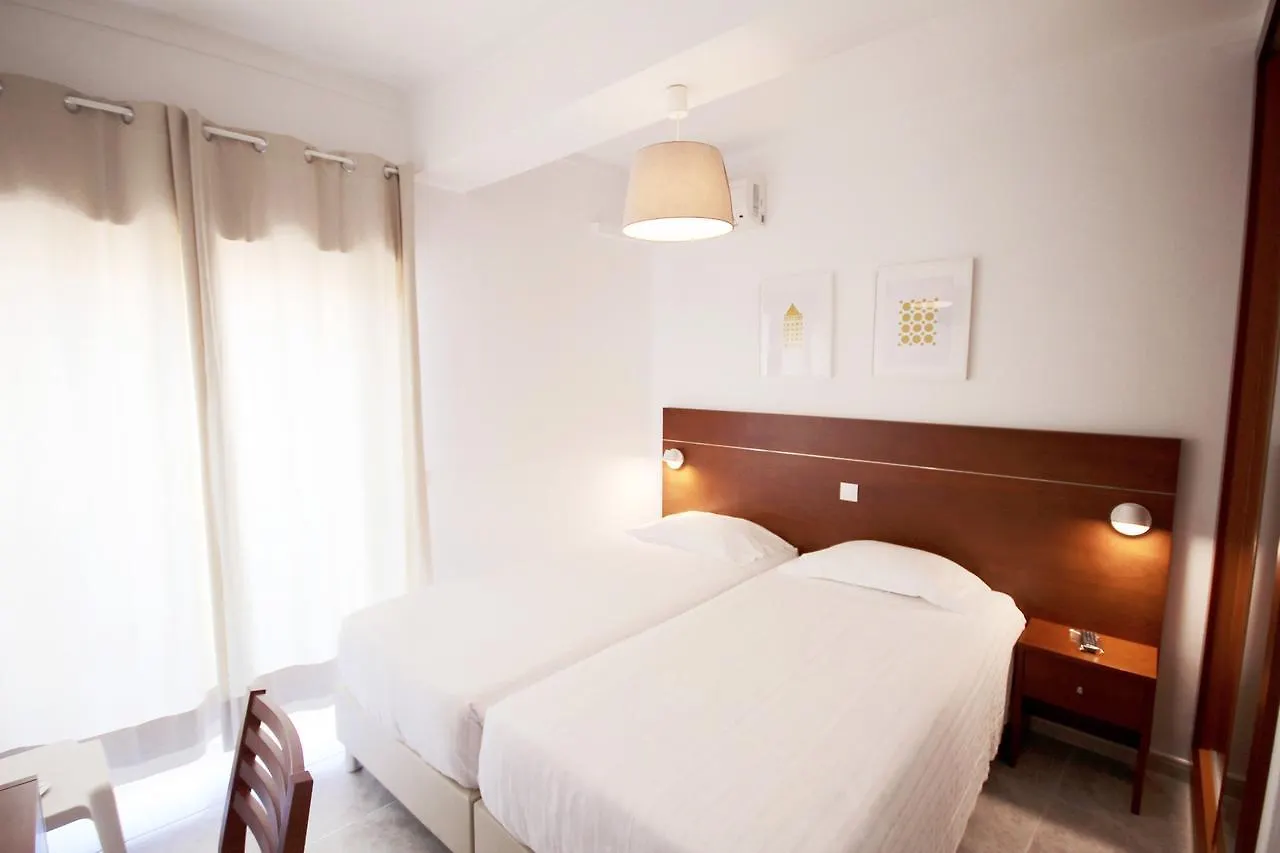 Hospedaria Buganvilia Alvor